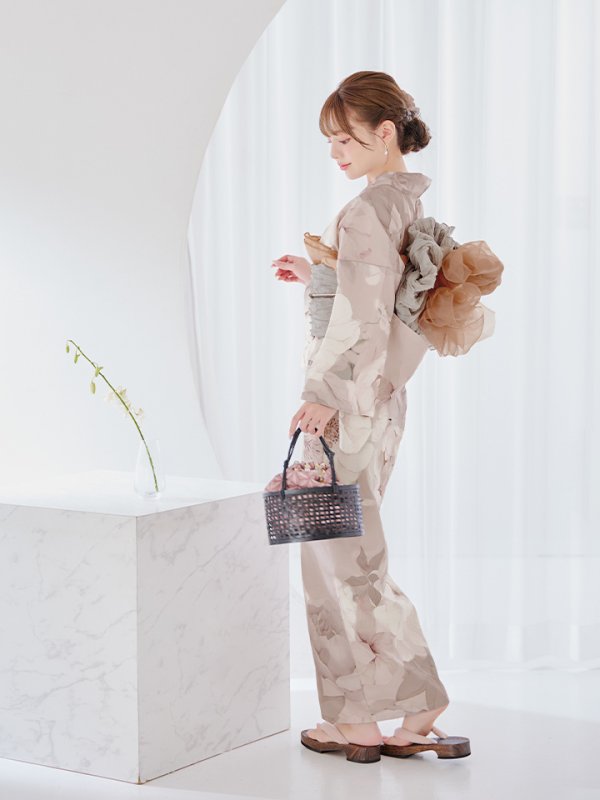 モデル：ちぃぽぽ　身長158cm　着用サイズ：Fサイズ