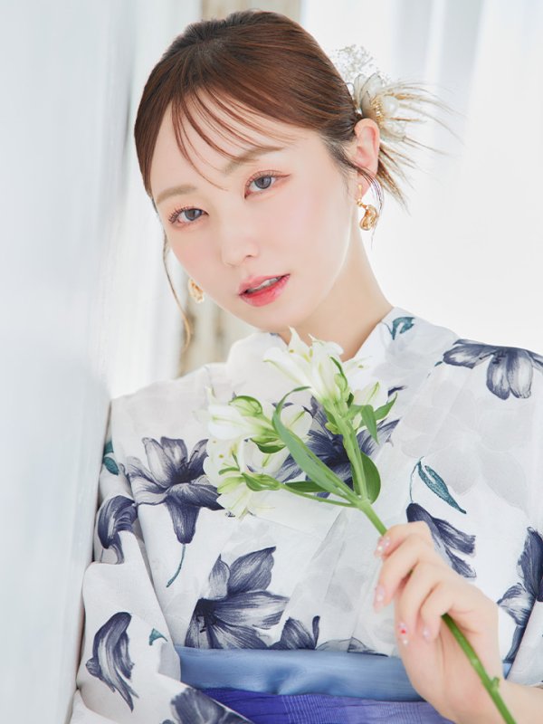 モデル:橋本甜歌 身長:163cm 着用サイズ:Fサイズ