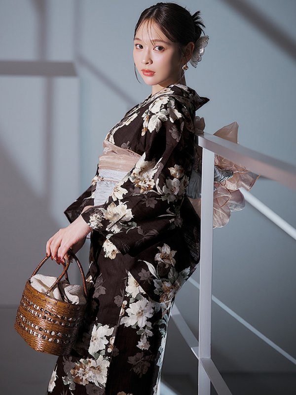 画像2: 【即日発送】ブラウン地の宵染牡丹浴衣  【浴衣３点セット 浴衣/帯/下駄】[YMT] (2)