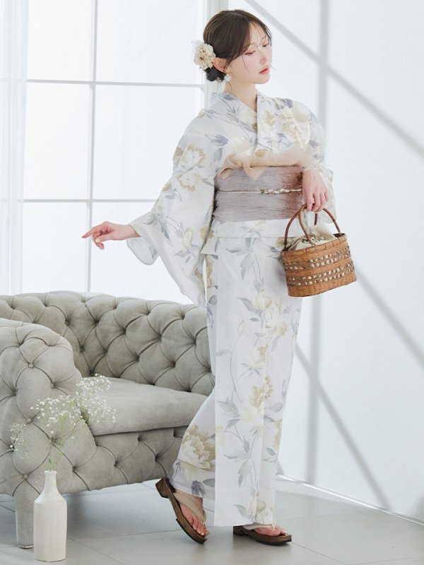 モデル:菅野結以 身長:163cm 着用サイズ:Fサイズ