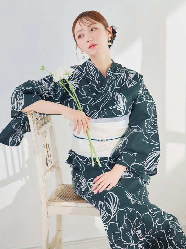 モデル:橋本甜歌 身長:163cm 着用サイズ:Fサイズ