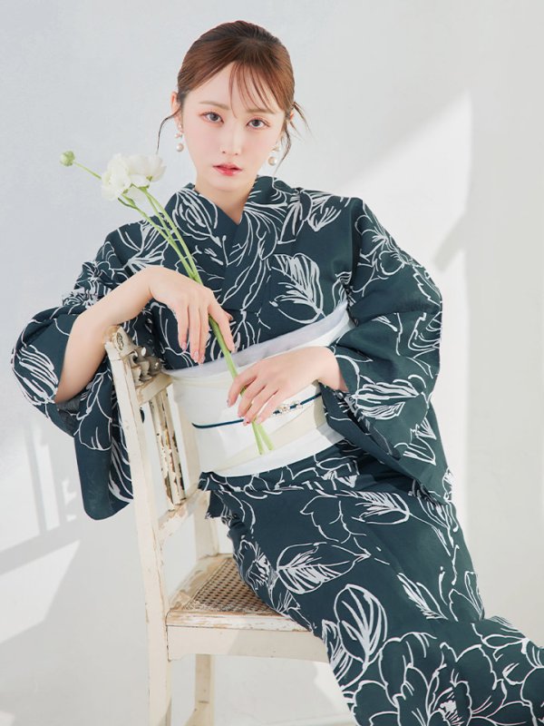 モデル:橋本甜歌 身長:163cm 着用サイズ:Fサイズ