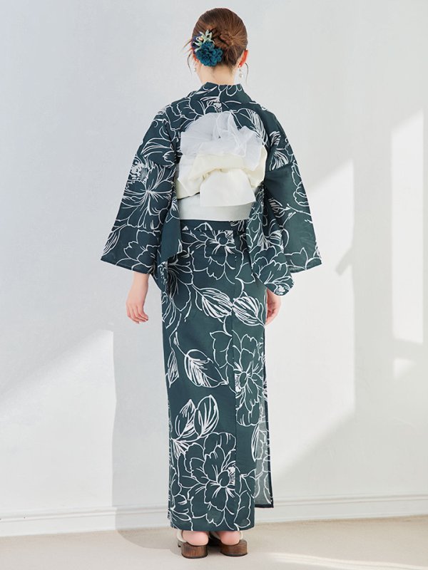 モデル:橋本甜歌 身長:163cm 着用サイズ:Fサイズ