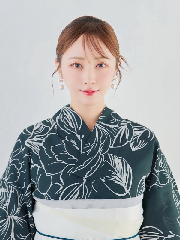 モデル:橋本甜歌 身長:163cm 着用サイズ:Fサイズ