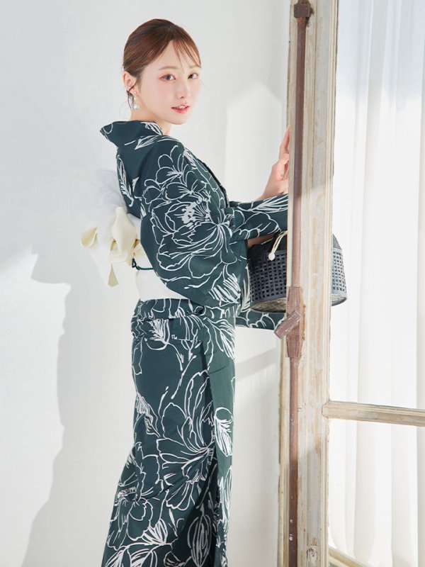 モデル:橋本甜歌 身長:163cm 着用サイズ:Fサイズ