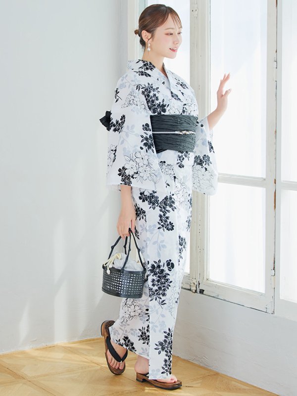 画像8: 【即日発送】ホワイトブラック桜柄浴衣 【浴衣3点セット 浴衣/帯/下駄】 [YMT] (8)