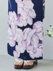 画像20: 【即日発送】ライラック牡丹ネイビー浴衣 【浴衣３点セット 浴衣/帯/下駄】OBI-hira-100-ok-15-WxW / HIMO-900-yn-3-GYxGD / YA-1027-wk-PL / GETA-01-kj-3-IV/ [/OF01] (20)