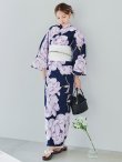 画像8: 【即日発送】ライラック牡丹ネイビー浴衣 【浴衣３点セット 浴衣/帯/下駄】OBI-hira-100-ok-15-WxW / HIMO-900-yn-3-GYxGD / YA-1027-wk-PL / GETA-01-kj-3-IV/ [/OF01] (8)