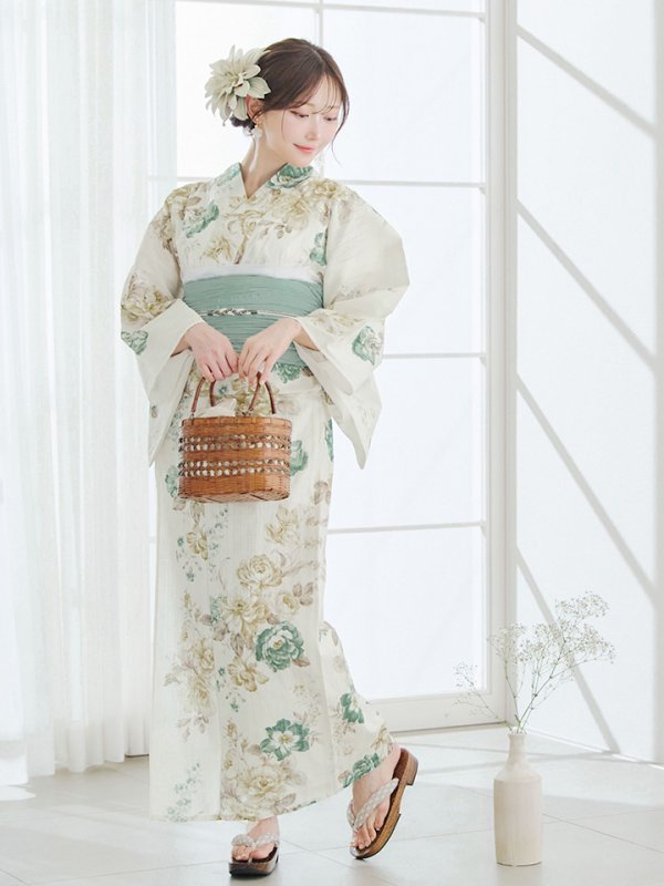 モデル：菅野結以　身長：163cm　着用サイズ：Fサイズ