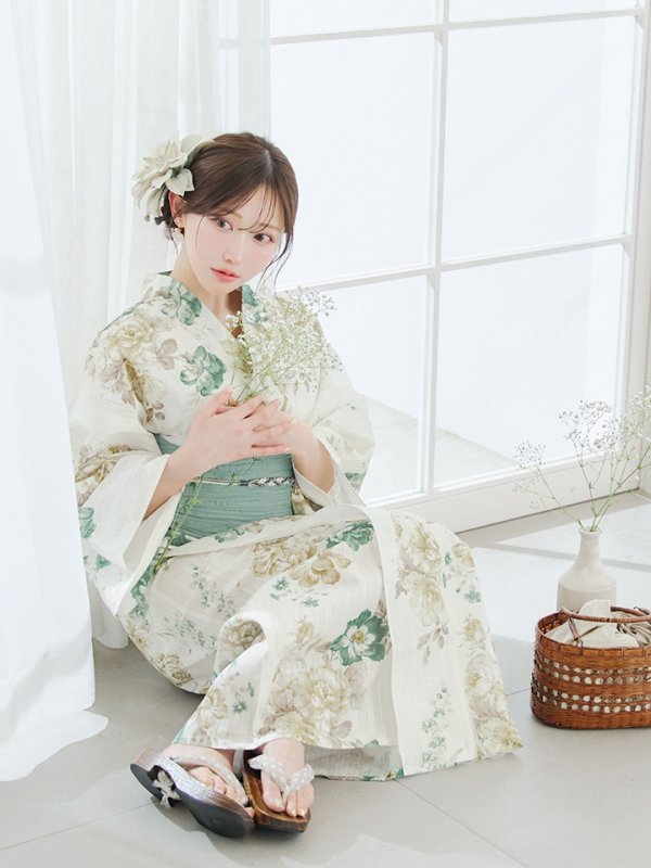 モデル：菅野結以　身長：163cm　着用サイズ：Fサイズ