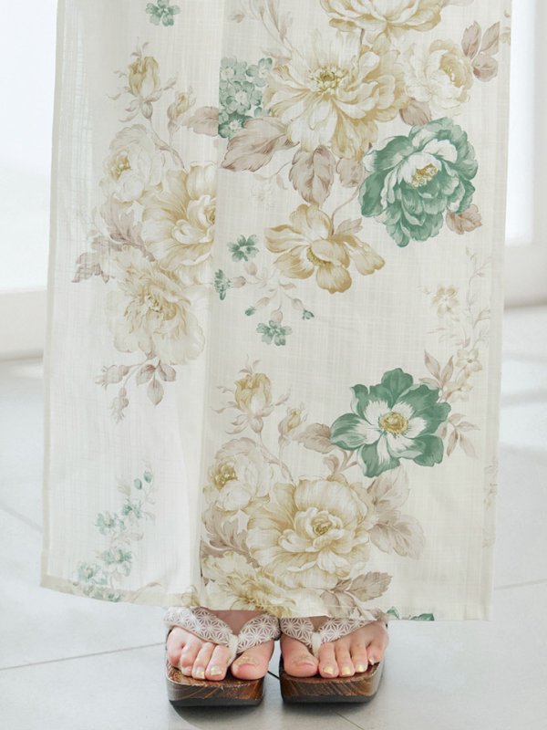 モデル：菅野結以　身長：163cm　着用サイズ：Fサイズ