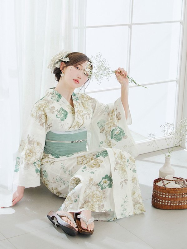 モデル：菅野結以　身長：163cm　着用サイズ：Fサイズ