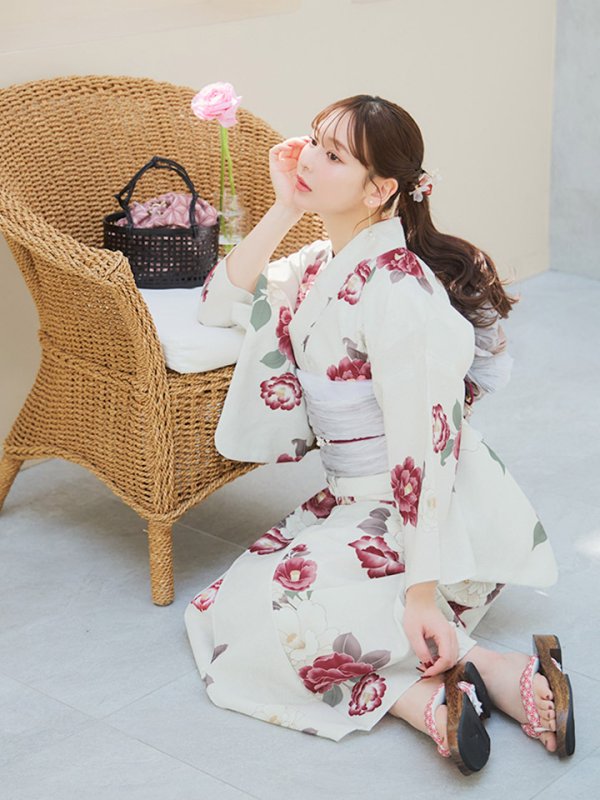 画像2: 【即日発送】白紅椿柄浴衣  【浴衣３点セット 浴衣/帯/下駄】[YMT] (2)