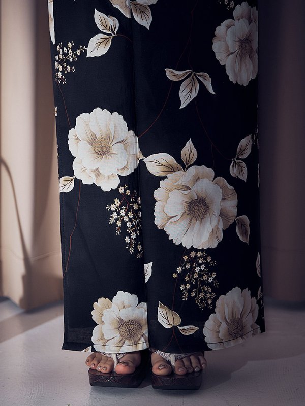 画像16: 【即日発送】ピオニーブラック花柄浴衣  【浴衣３点セット 浴衣/帯/下駄】[OF04] (16)