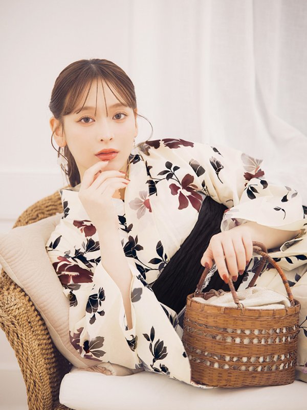 画像5: 【予約 / 5月下旬発送予定】水彩和モダン花柄浴衣 OBI-siwa-204-wk-1-B / HIMO-900-yn-4-GYxGY / YA-1026-kn-R / GETA-02-ok-8-RoseP/ [yo/OF01] (5)