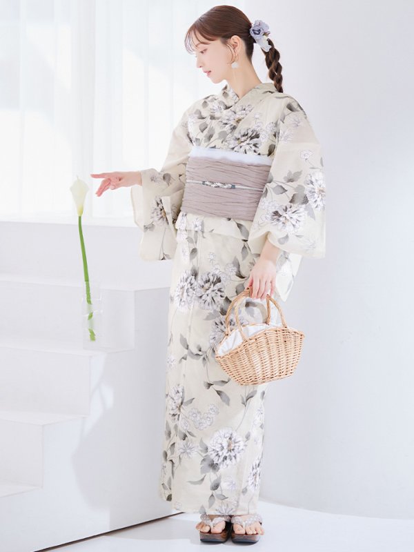 モデル：麻亜里　身長：160cm　着用サイズ：Fサイズ