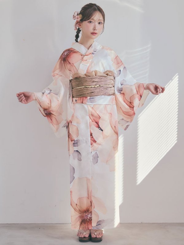 モデル：菅野結以　身長：163cm