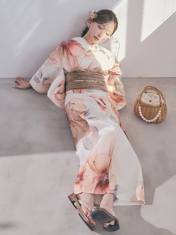 モデル：菅野結以　身長：163cm