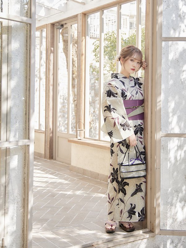 画像10: 【即日発送！】【浴衣】白地×百合柄浴衣【浴衣３点セット浴衣/帯/下駄】[YMT] (10)