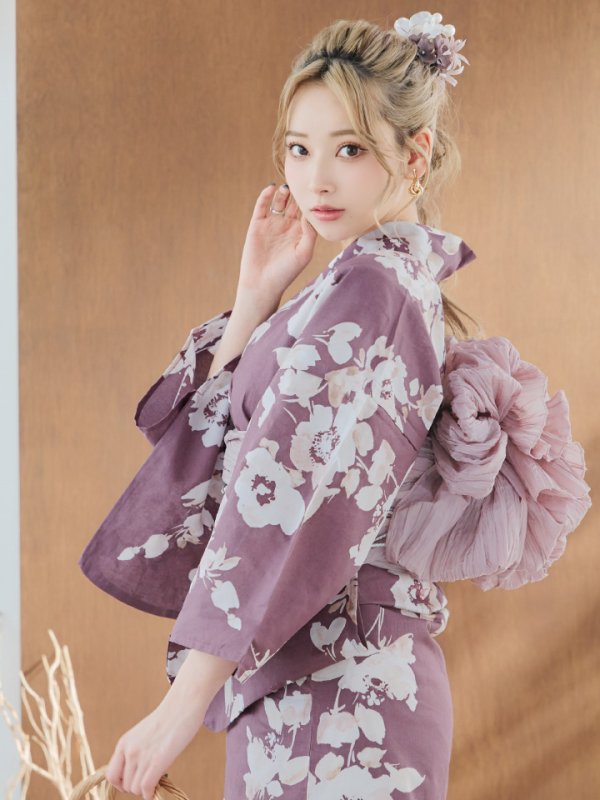 画像2: 【即日発送】【浴衣セール！】エンジ×椿ニュアンス浴衣  【浴衣３点セット 浴衣/帯/下駄】[YMT] (2)