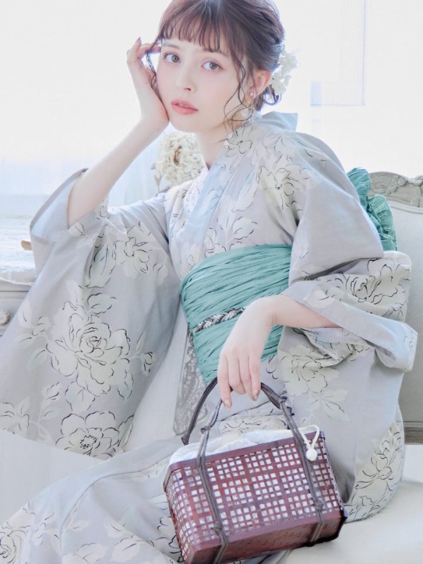 画像16: 【即日発送】グレー地にガーリー牡丹浴衣  【浴衣３点セット 浴衣/帯/下駄】[YMT] (16)