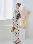 画像4: 【浴衣】イエローとブルーのニュアンス花柄浴衣  【浴衣３点セット 浴衣/帯/下駄】19obi-37 / Yhimo-GY×GY / A953kn-W / YCA68kn-W / Yheko-W / CG-15-IV【YMT】 (4)