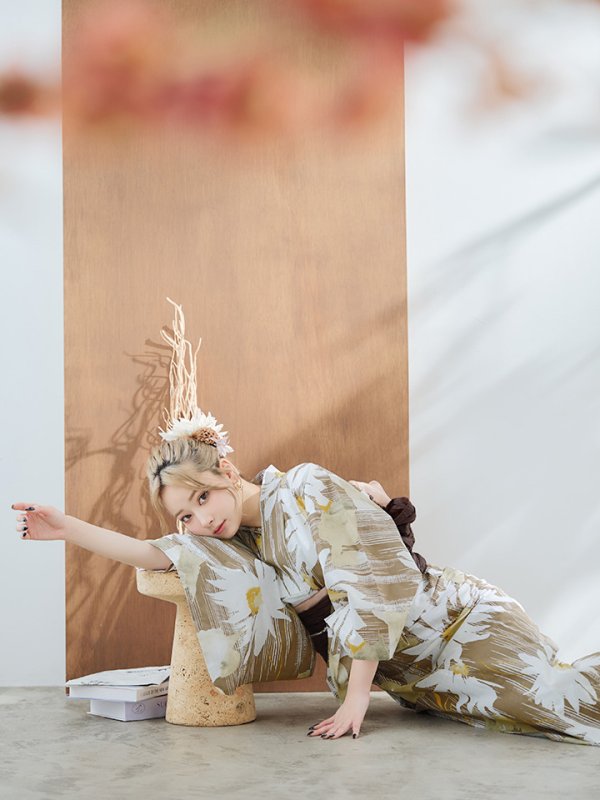 画像14: 【浴衣セール！】【即日発送】大人グリーンベージュフラワー浴衣  【浴衣３点セット 浴衣/帯/下駄】[YMT] (14)