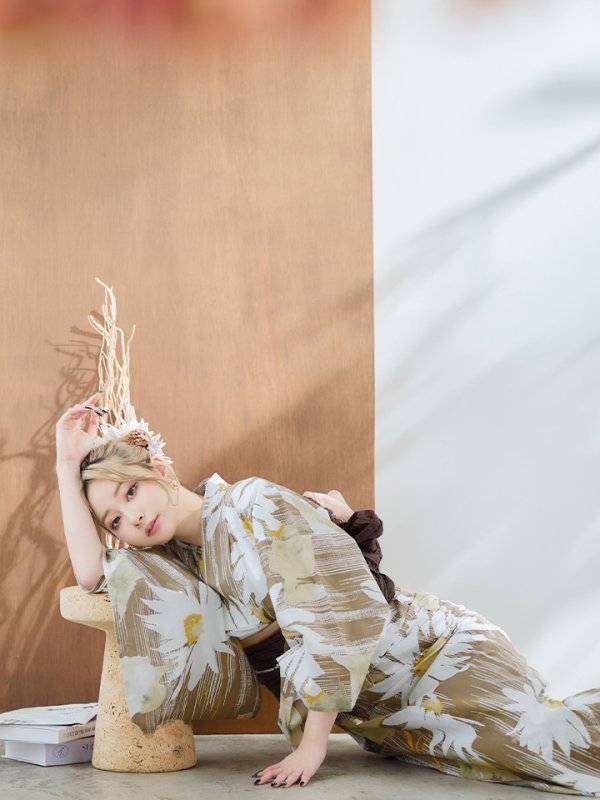 画像15: 【浴衣セール！】【即日発送】大人グリーンベージュフラワー浴衣  【浴衣３点セット 浴衣/帯/下駄】[YMT] (15)