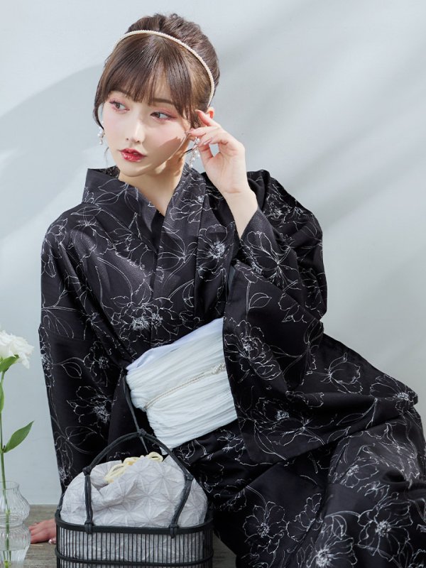 画像12: 【即日発送】ブラック×線画フラワー浴衣  【浴衣３点セット 浴衣/帯/下駄】OBI-siwa-202-ok-6-W / HIMO-900-yn-5-IV / HEKO-800-sb-5-W / YA-1079-kj-8-W / GETA-03-ok-2-P[YMT] (12)