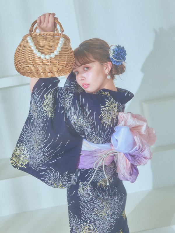 画像8: 【即日発送！】夜空×花火キラキラ浴衣  【浴衣３点セット 浴衣/帯/下駄】[OF04] (8)