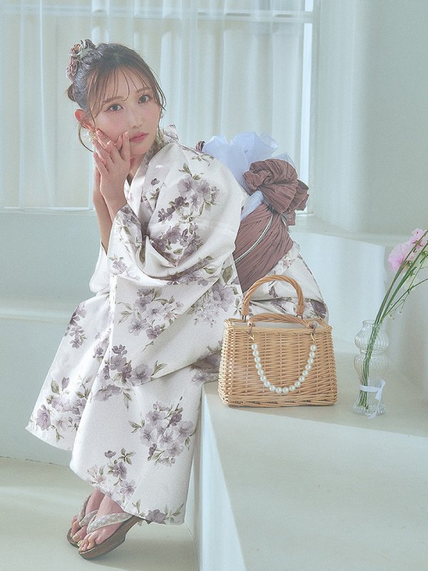 画像2: 【即日発送】くすみカラー× 水彩フラワー浴衣  【浴衣３点セット 浴衣/帯/下駄】[YMT] (2)