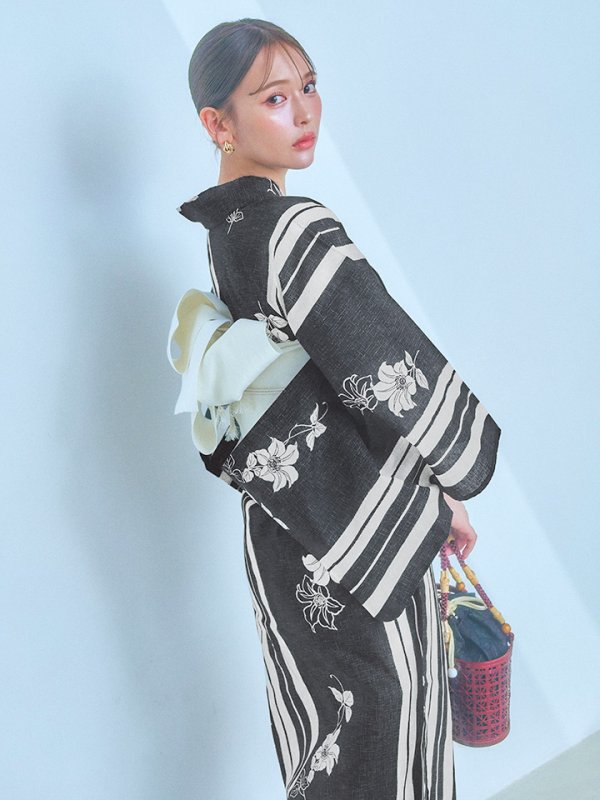 画像8: 【即日発送！】ストライプ×フラワーレトロ浴衣  【浴衣３点セット 浴衣/帯/下駄】[YMT] (8)
