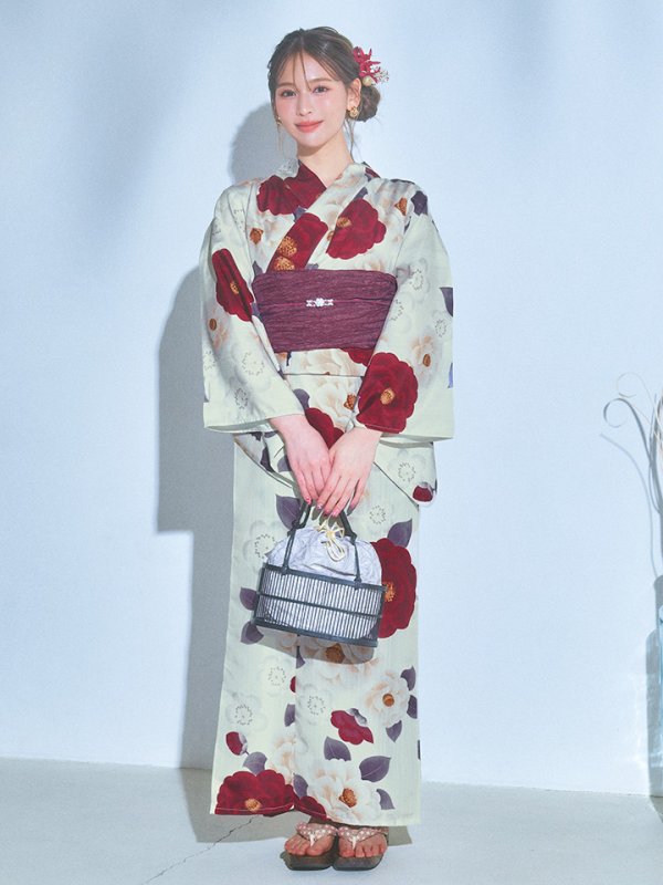 画像4: 【即日発送】ホワイト＆レッド椿浴衣  【浴衣３点セット 浴衣/帯/下駄】[OF04] (4)