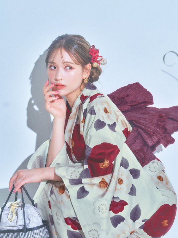 画像6: 【即日発送】ホワイト＆レッド椿浴衣  【浴衣３点セット 浴衣/帯/下駄】[OF04] (6)