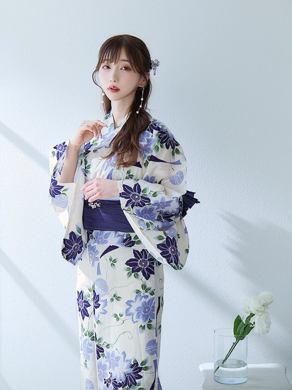 画像8: 【即日発送】白地に凛と咲くクレマチス柄浴衣  【浴衣３点セット 浴衣/帯/下駄】[YMT] (8)
