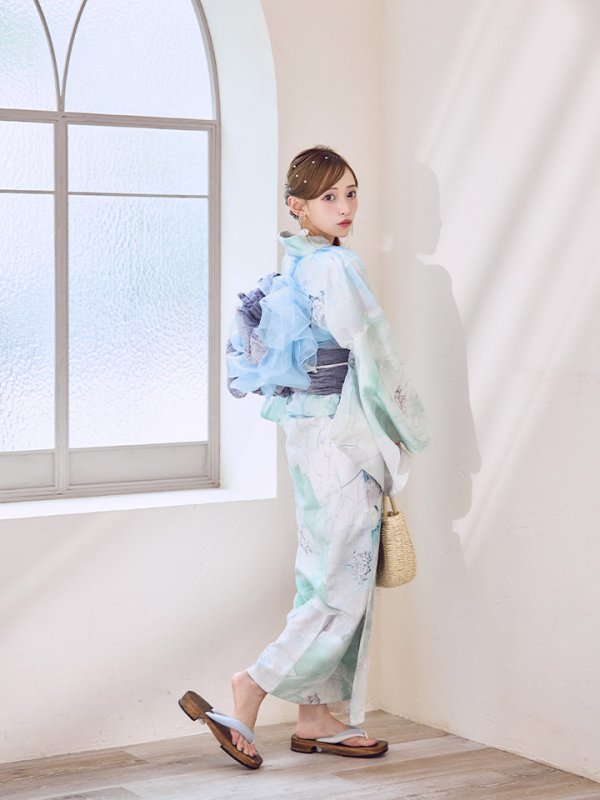 モデル：みあ　身長：147cm　着用サイズ：フリー