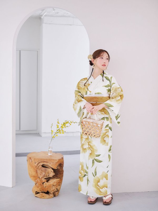 モデル:菅野結以 身長:163cm 着用サイズ:Fサイズ