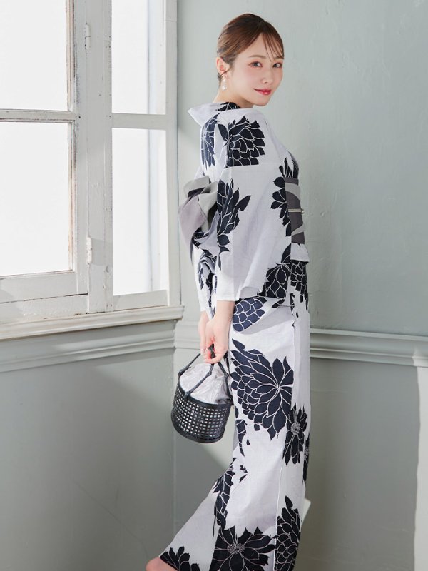 画像3: 【即日発送】モノトーンダリア柄浴衣  【浴衣３点セット 浴衣/帯/下駄】[YMT] (3)