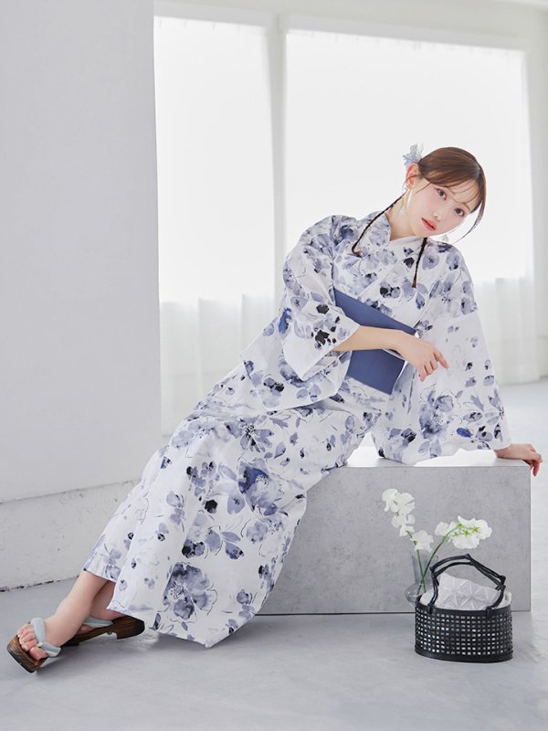 画像3: 【即日発送】水墨ニュアンスフラワー浴衣  【浴衣３点セット 浴衣/帯/下駄】[YMT] (3)