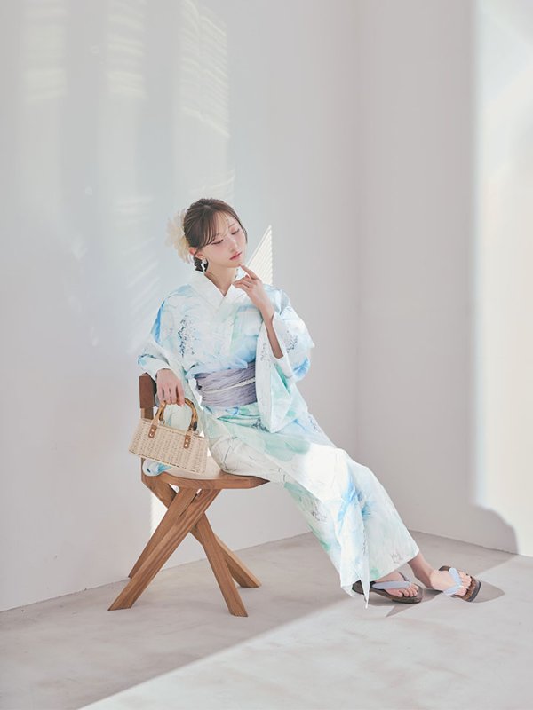 モデル：菅野結以 身長：163cm