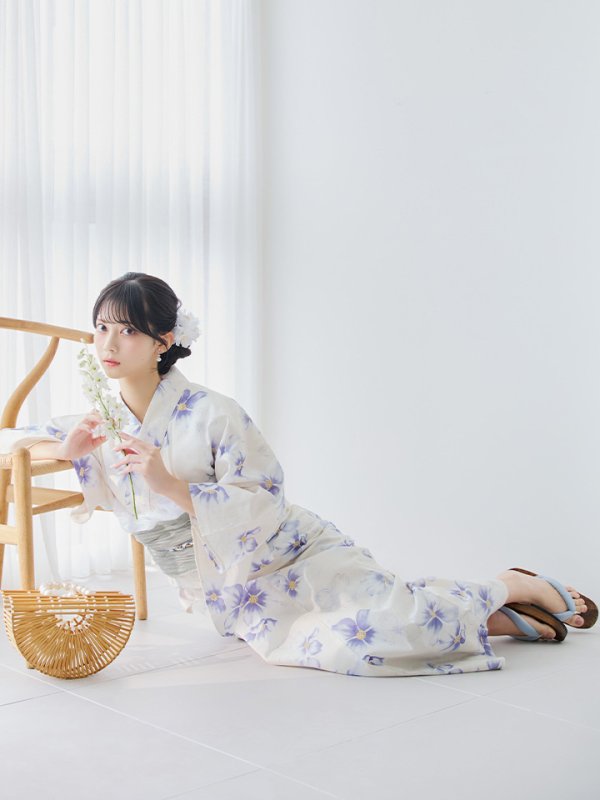 画像2: 【即日発送】紫の花揺蕩う浴衣  【浴衣３点セット 浴衣/帯/下駄】[YMT] (2)
