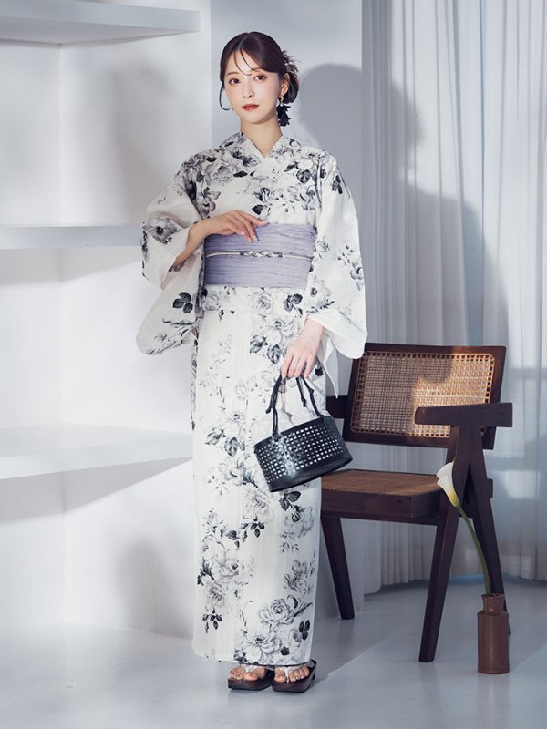 画像13: 【即日発送】モノトーンフラワー浴衣  【浴衣３点セット 浴衣/帯/下駄】[OF04] (13)