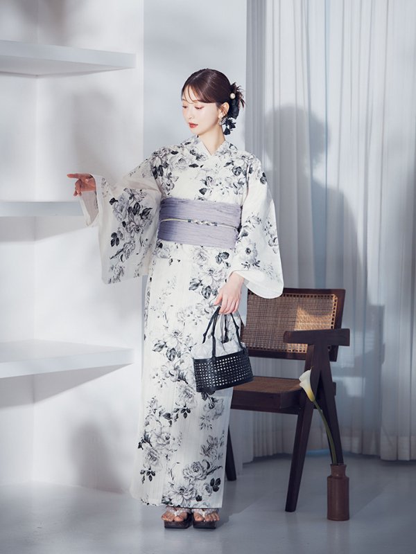 画像15: 【即日発送】モノトーンフラワー浴衣  【浴衣３点セット 浴衣/帯/下駄】[OF04] (15)