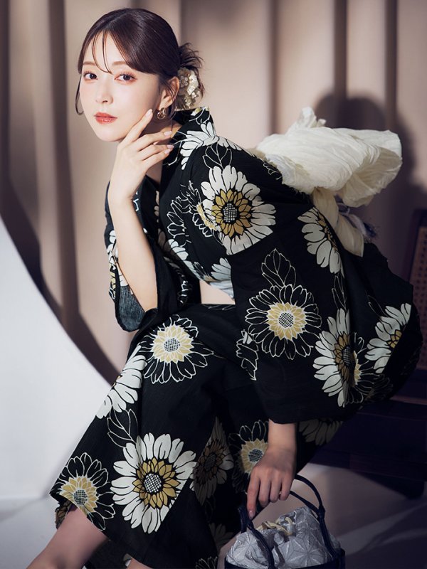 画像2: 【即日発送】向日葵柄黒色浴衣  【浴衣３点セット 浴衣/帯/下駄】[OF04] (2)