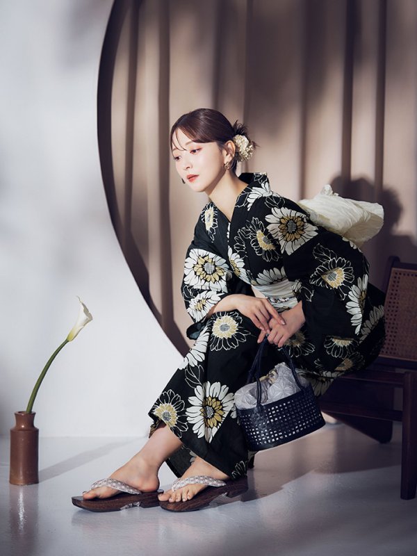 画像9: 【即日発送】向日葵柄黒色浴衣  【浴衣３点セット 浴衣/帯/下駄】[OF04] (9)