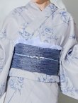 画像16: 【Riuコラボ】【予約 / 6月下旬発送予定】ブルーローズ浴衣 OBI-lame-400-kj-8-NV / HIMO-900-yn-2-DusBL  / HEKO-800-sb-5-WH / YA-1001-kj-BL / YA-1078-wk-BLGY / GETA-01-kj-2-BL [y/YMT] (16)