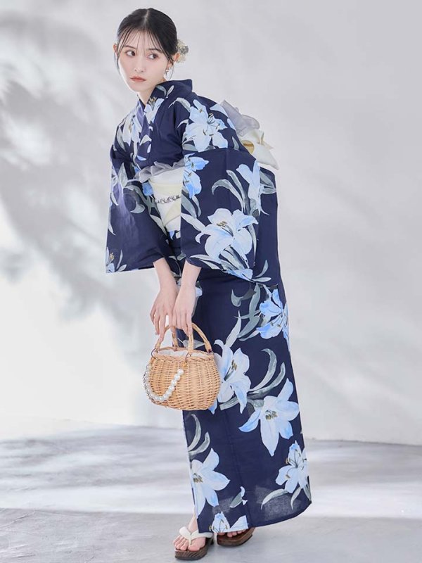 画像3: 送料無料！ネイビーリリーフラワー浴衣【浴衣３点セット 浴衣/帯/下駄】[OF04]【予約 / 5月下旬発送予定】 (3)