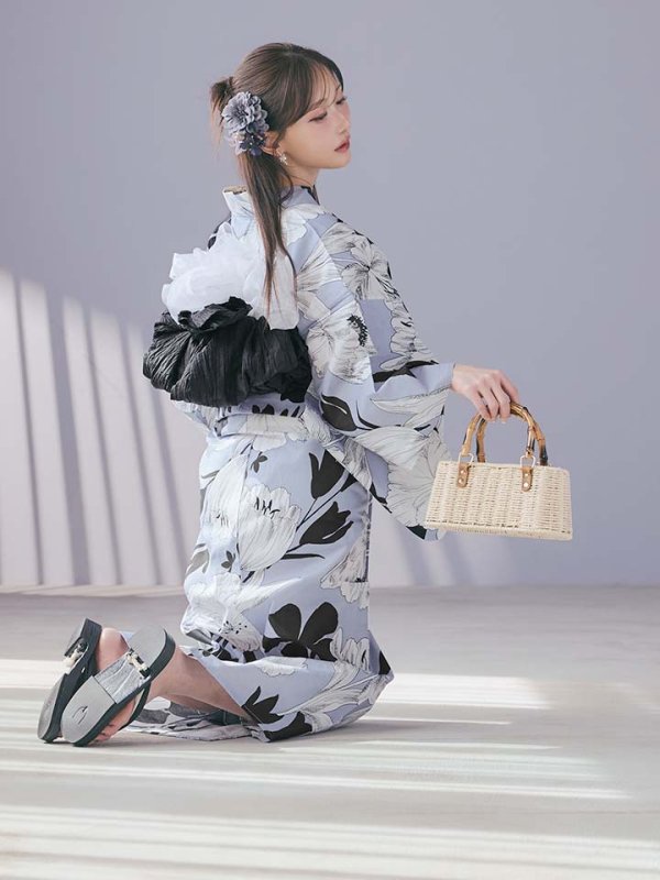 モデル：菅野結以 身長：163cm 着用サイズ：Fサイズ