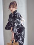 画像3: 【即日発送】モノトーン和柄柳浴衣【浴衣３点セット 浴衣/帯/下駄】[OF04] (3)