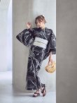 画像12: 【即日発送】モノトーン和柄柳浴衣【浴衣３点セット 浴衣/帯/下駄】[OF04] (12)